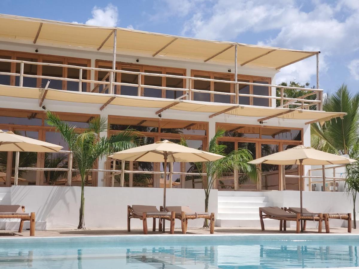 Sunny Hotel